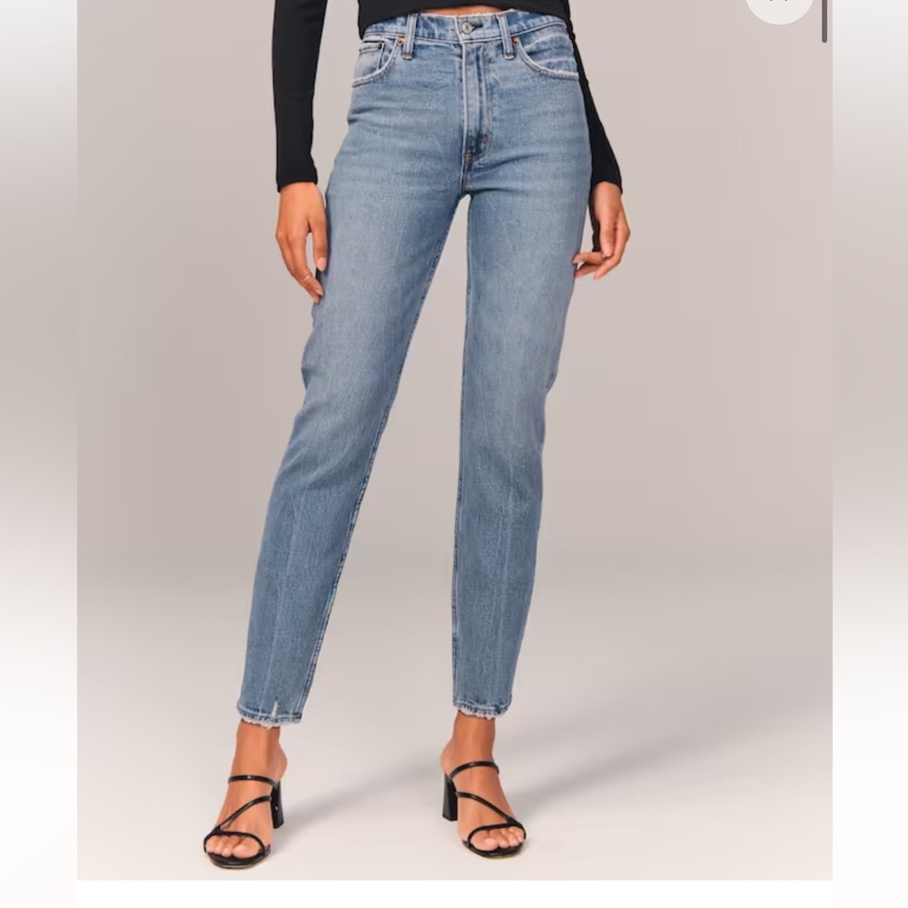 Abercrombie jeans size 8S The Mom high rise